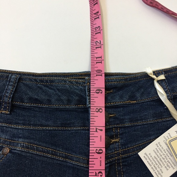 Blue Spice High Waist Denim Shorts Size 7/8 NWT - Picture 6 of 7